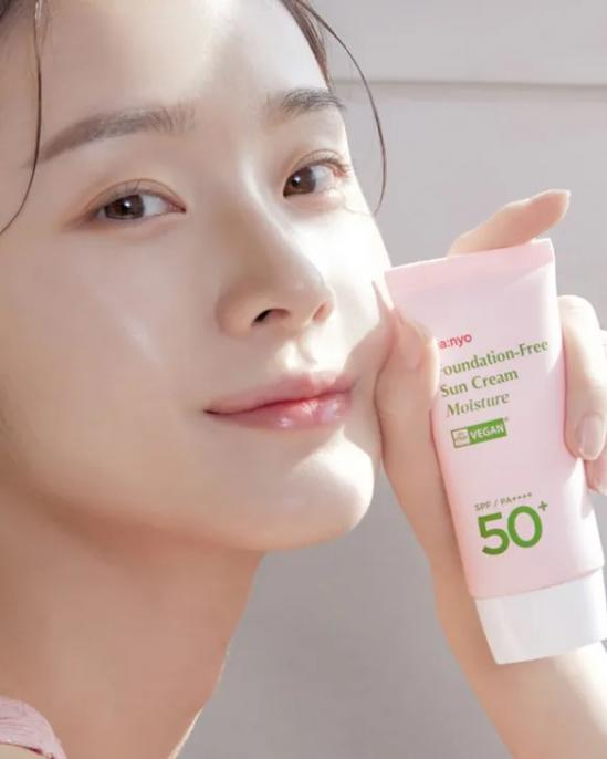 Ma:nyo Foundation-Free Sun Cream Moisture 50ml - exp. 19.07.2026
