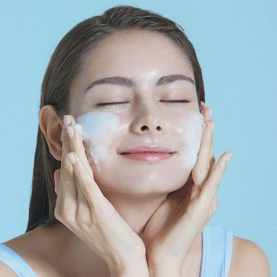  ILSO Sensitive Bubble Relaxing Cleanser