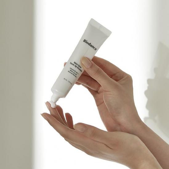  Biodance Skin Glow Tone Up Booster 